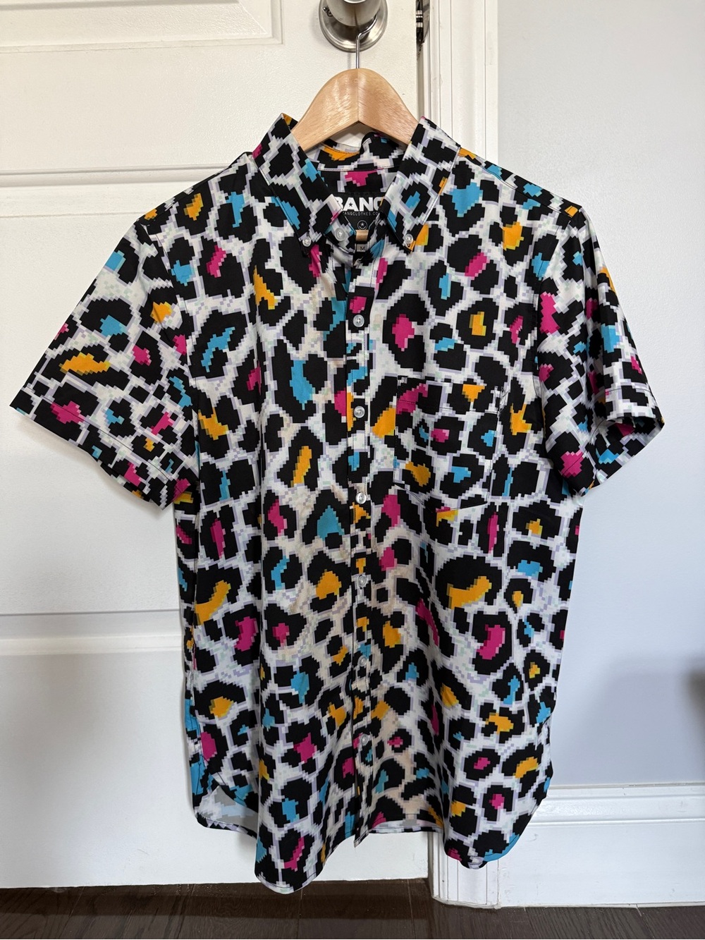 Men's Short Sleeve Button-Down Shirt in Pixelated Leopard Print
